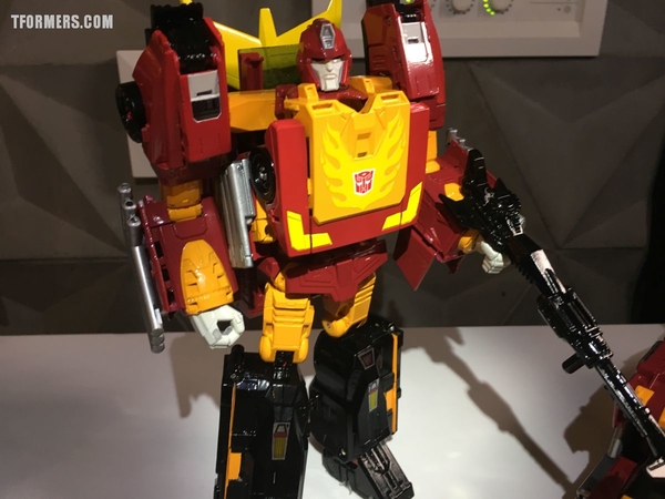 SDCC 2017   Power Of The Primes Photos From The Hasbro Breakfast Rodimus Prime Darkwing Dreadwind Jazz More  (100 of 105)